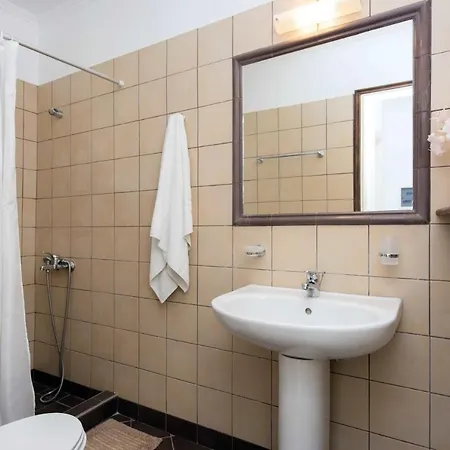 Karyotiko Sleeps 7 Pool Air Con Wifi Villa