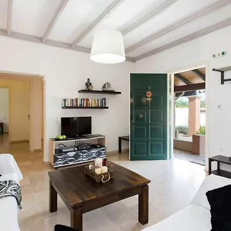 Villa Karyotiko Sleeps 7 Pool Air Con Wifi *